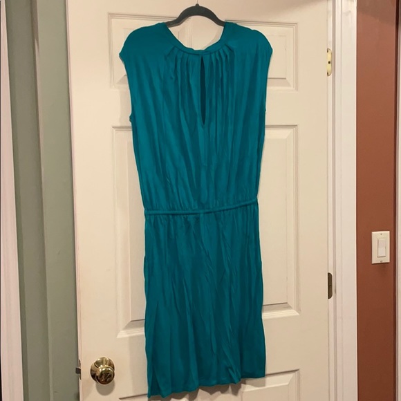 Relaxed mini dress with tie waist - Picture 2 of 3